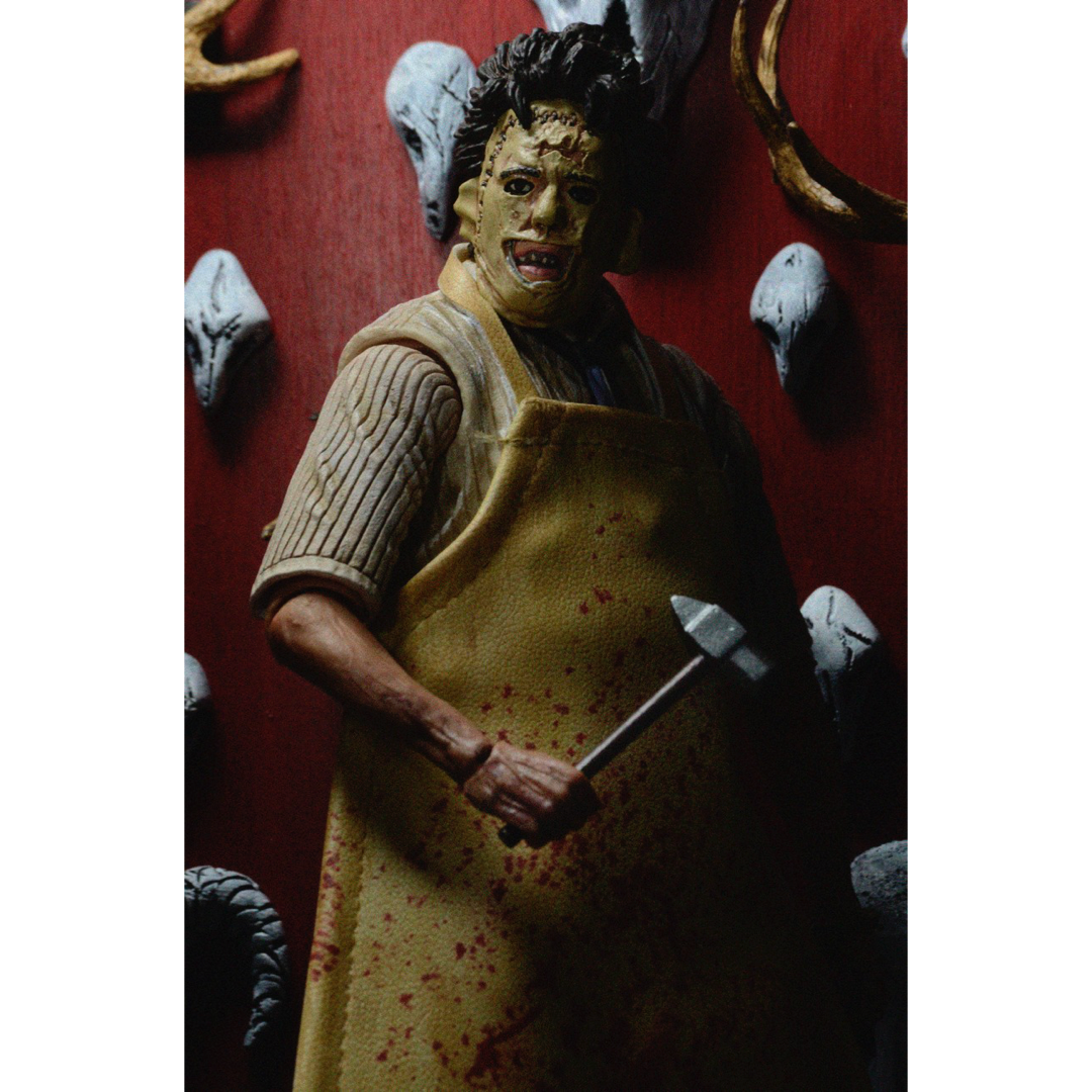  NECA Collectible Texas Chainsaw Massacre Ultimate